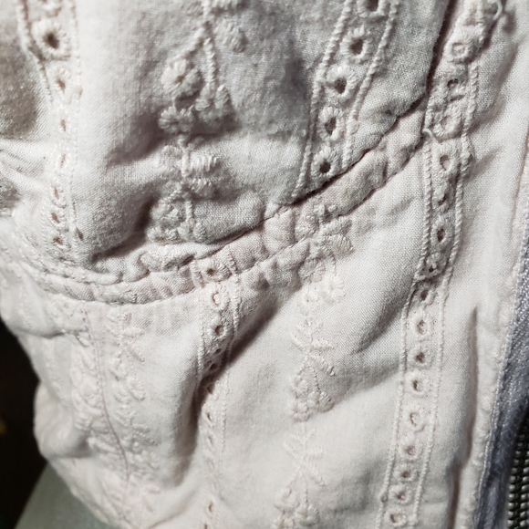 GUESS crop shirt - Picture 2 of 5